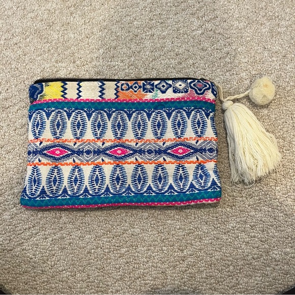 Colorful Woven Women’s Clutch with Tassle - Picture 1 of 5
